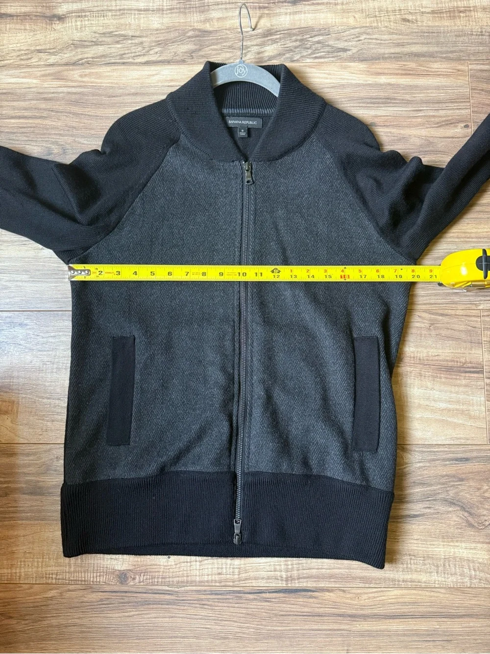 Banana Republic Men's Black and Charcoal Zip-Up Cardigan